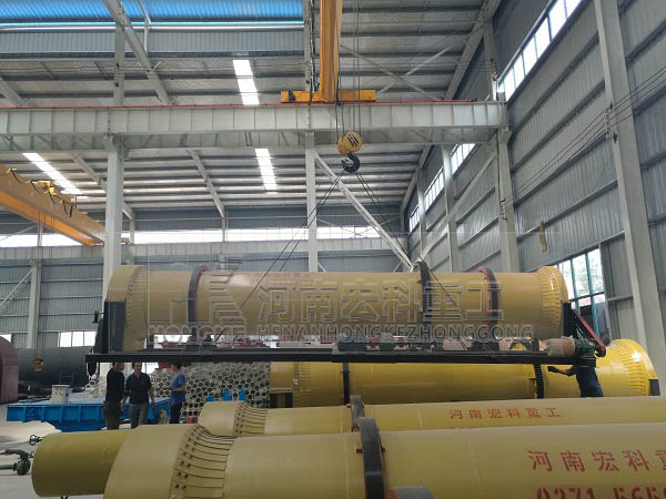 駐馬店西平的客戶，您采購的豬糞烘干機(jī)已發(fā)出，請(qǐng)查收